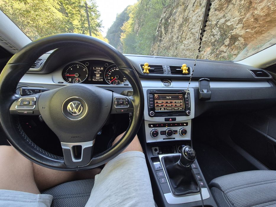 Vând passat CC
viteze • P