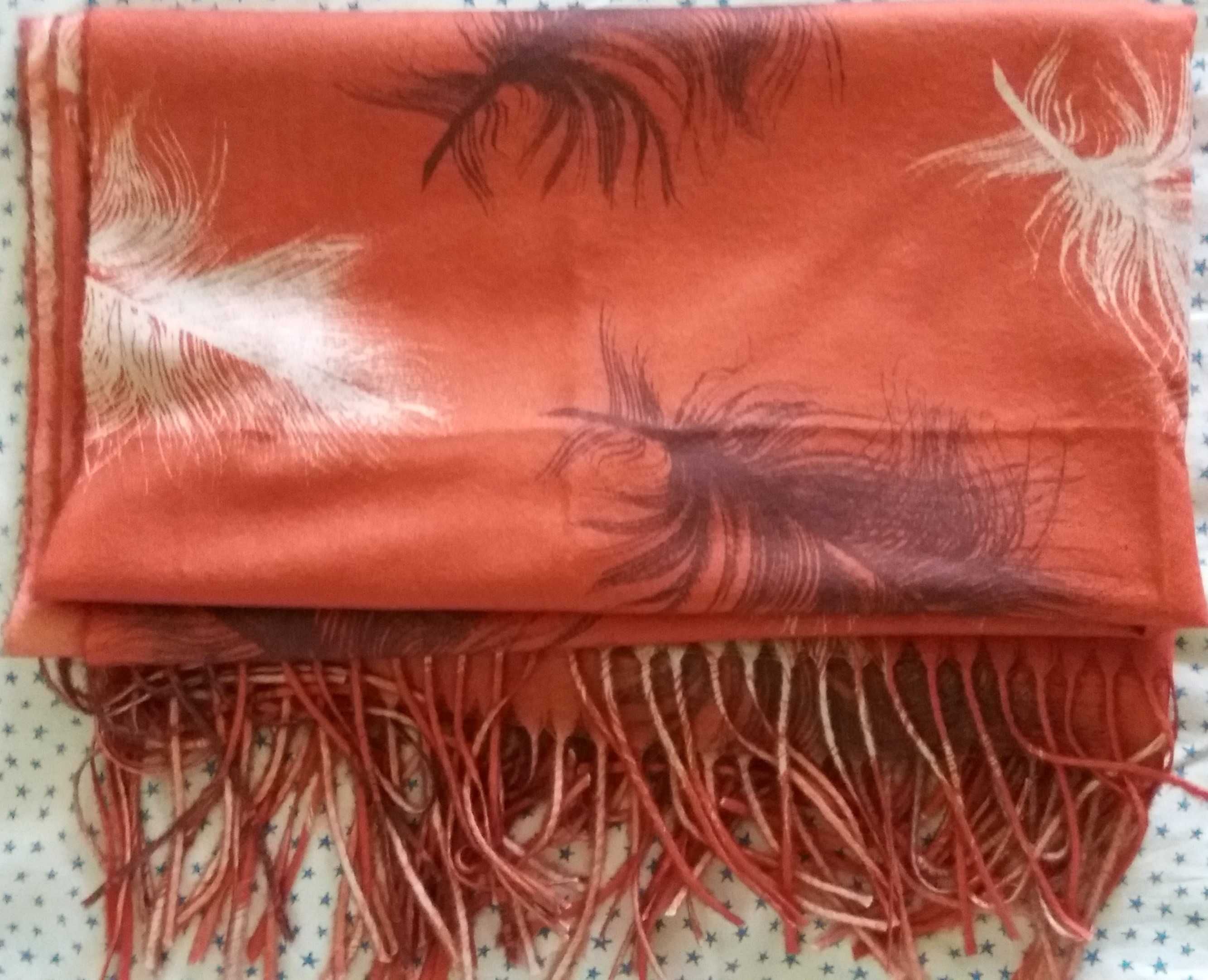червен шал Cashmere