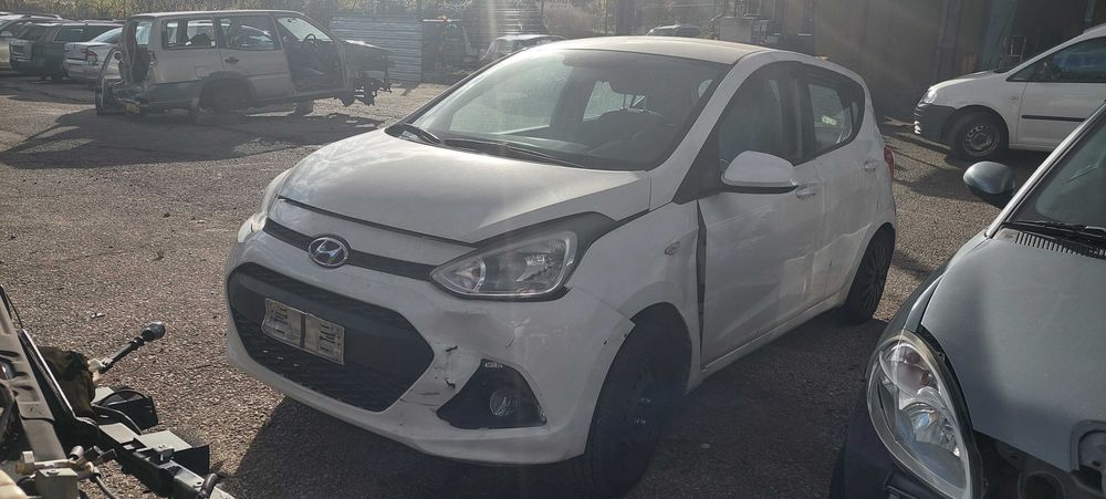 Hyundai i10 1,0 i , Хюндай И10 на части! 
Май 2014