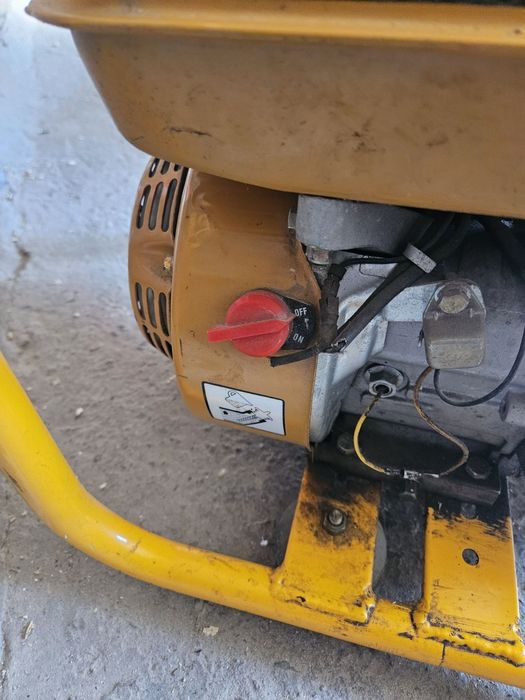 Бензинова помпа за вода