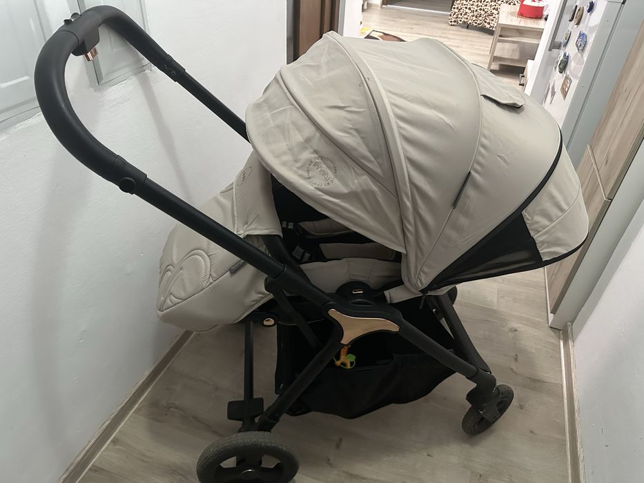 Vand carucior chipolino infinity