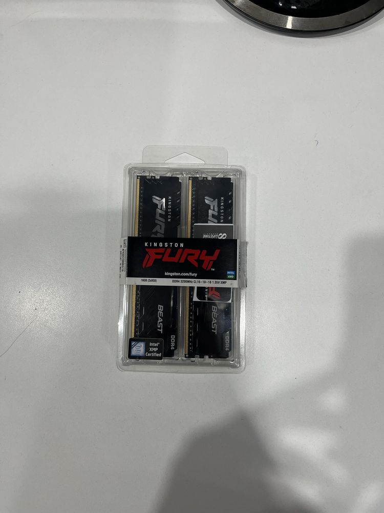 Оперативная память Kingston Fury Beast DDR4 16GB