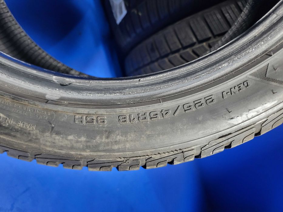 Set 4 anvelope 225 45 18 Goodyear Ultragrip MO - an 2022 - foarte bune