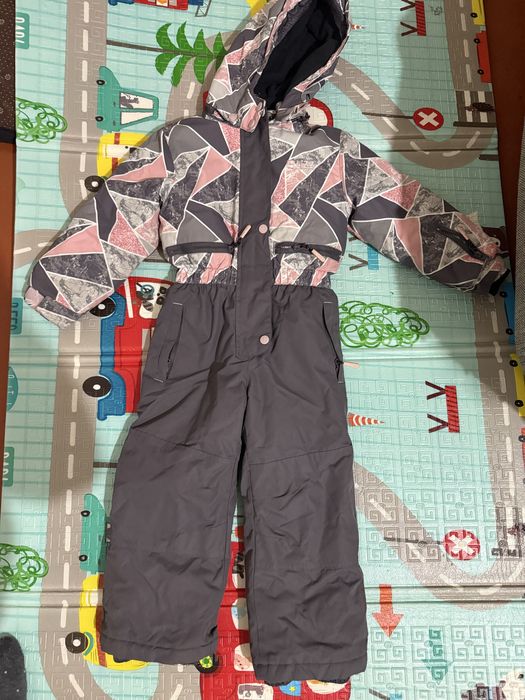 Продам зимний комбенезон детский доя девочки