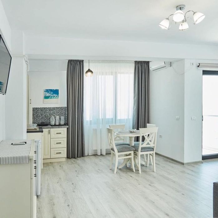 Apartamente de închiriat
