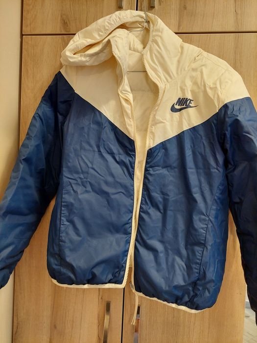 Двулицево дамско яке Nike