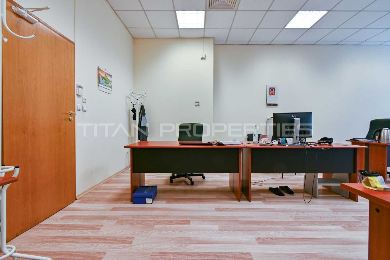 Продава се Офис в София, 7-ми 11-ти километър - 66 кв.м за 1139 €/кв.м - Снимка #1