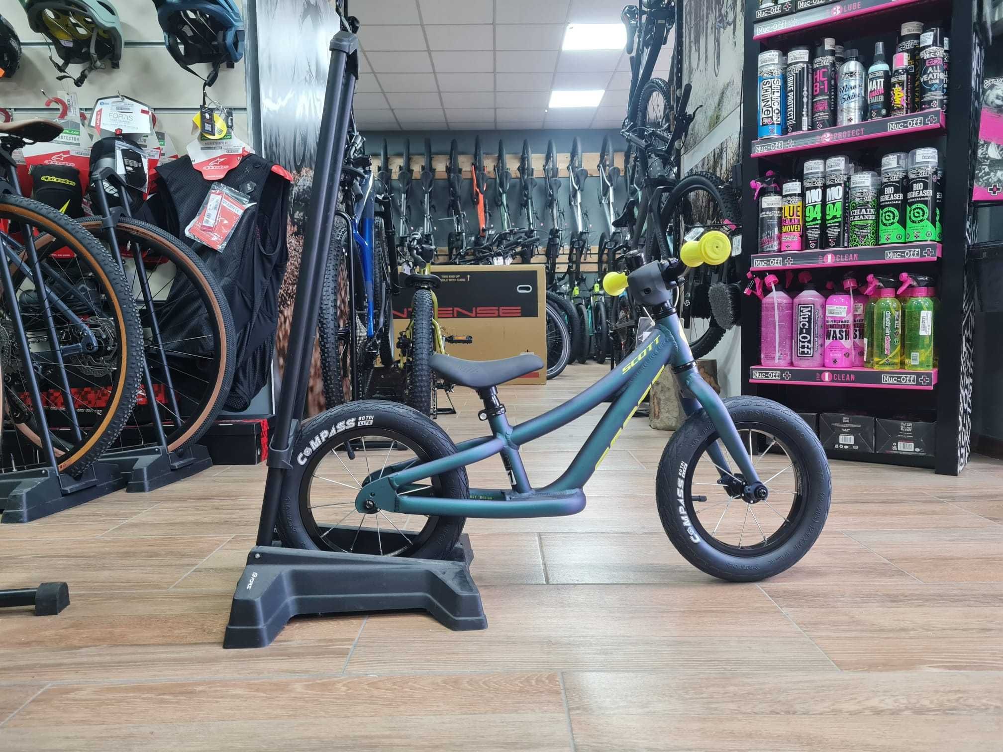 Bicicleta Scott Scale RC Walker PRISM in stoc la Est Bike Funky Sports