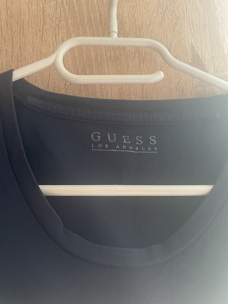 Guess черна тениска