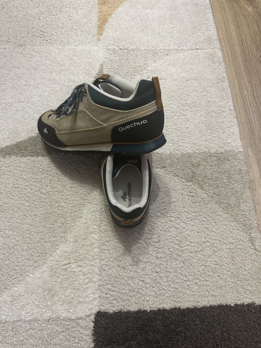 Турисрически обувки QUECHUA
