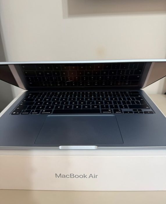 Macbook 2025г. M4 chip