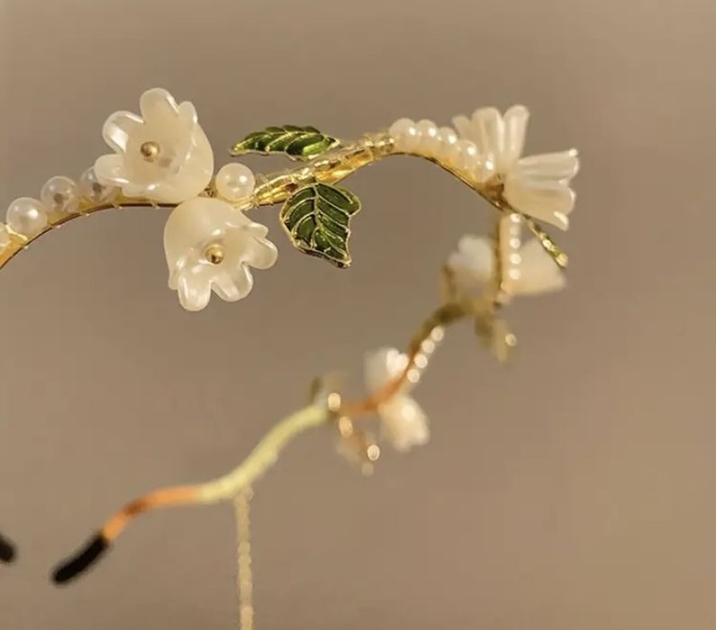 Диадема с цветя за специални събития