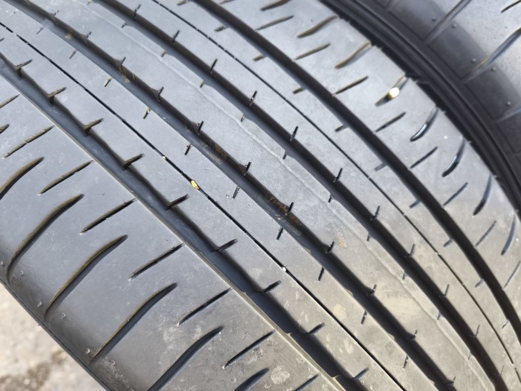 225/55/18" 2бр Dunlop sport maxx 050,dot4421,7mm