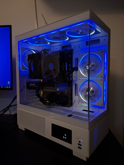 PC Ryzen 5800x cu RTX 5060