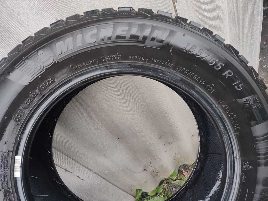 Продам зимнюю резину 185*65/15 MICHELIN