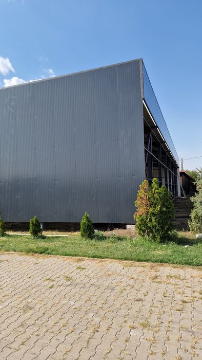 Vând structuri metalice orice dimensiuni dorite de client.