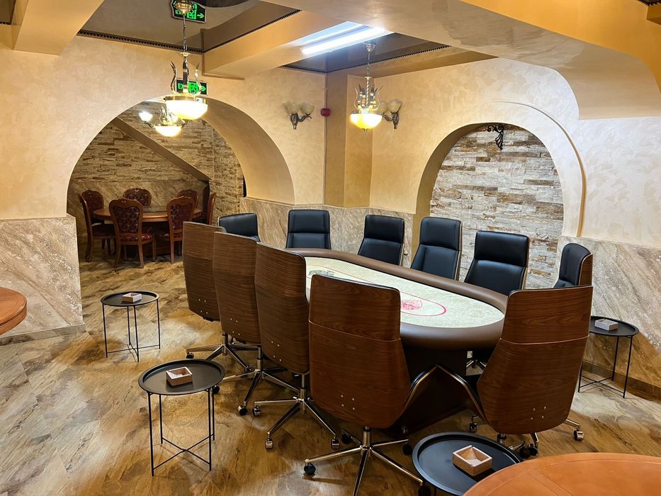 Masa Poker + Scaune Poker stoc CustomTables.eu Bucuresti