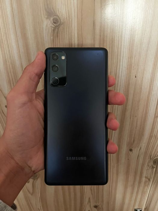 Samsung S20FE BeZ korobki