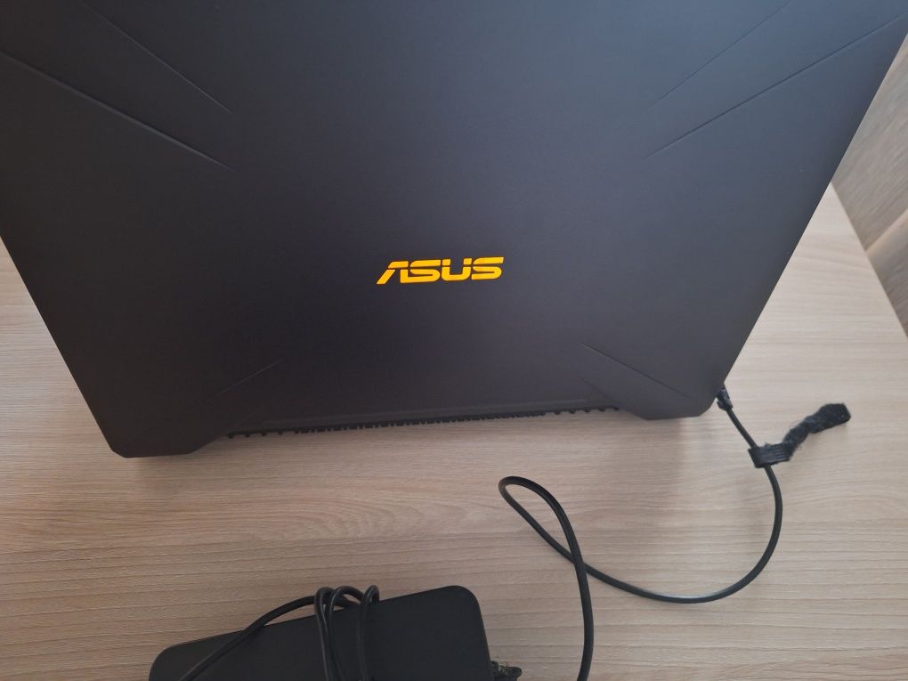 Игровой ноутбук Asus tuf gaming