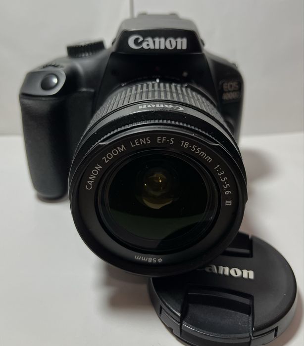 Canon EOS 4000D + EFS 18-55mm + подарък