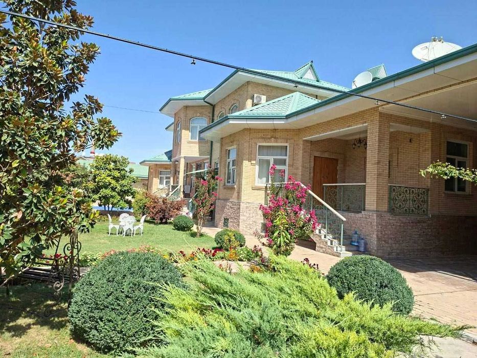 Юнусабад здание под представительство 1400 м² 16 комн 2 этажа 30 соток