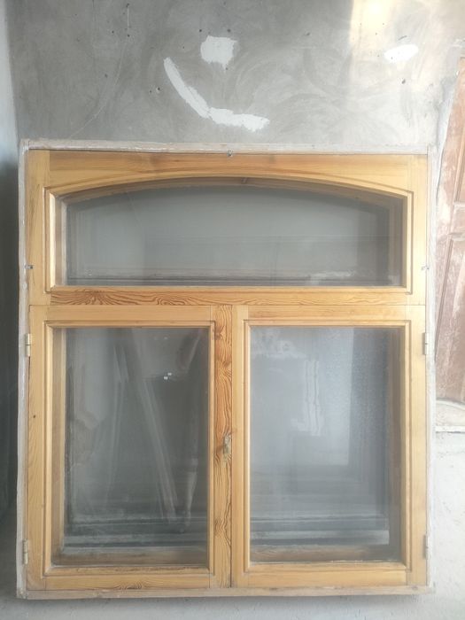 Ағаш рама терезесімен әр данасы 20.000 теңге.