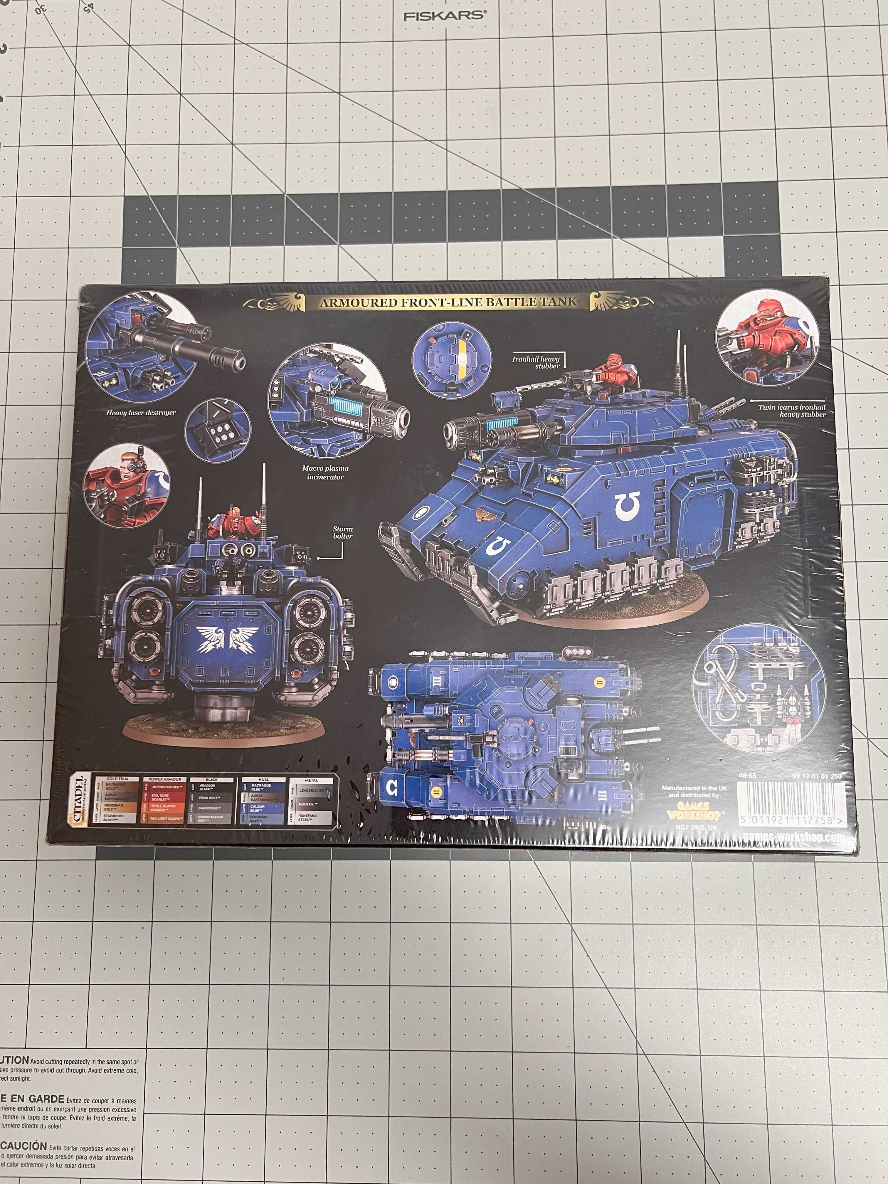 Warhammer 40k миниатюра - Repulsor Executioner