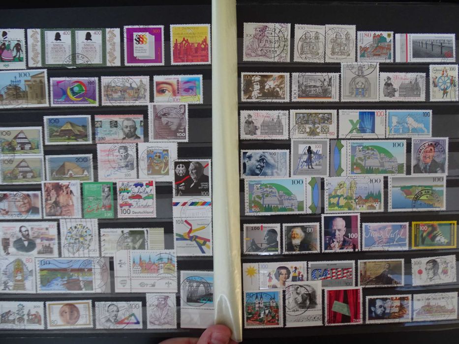 Germania Bund - Clasor cu timbre stampilate 1960-2000 (Lot 334)