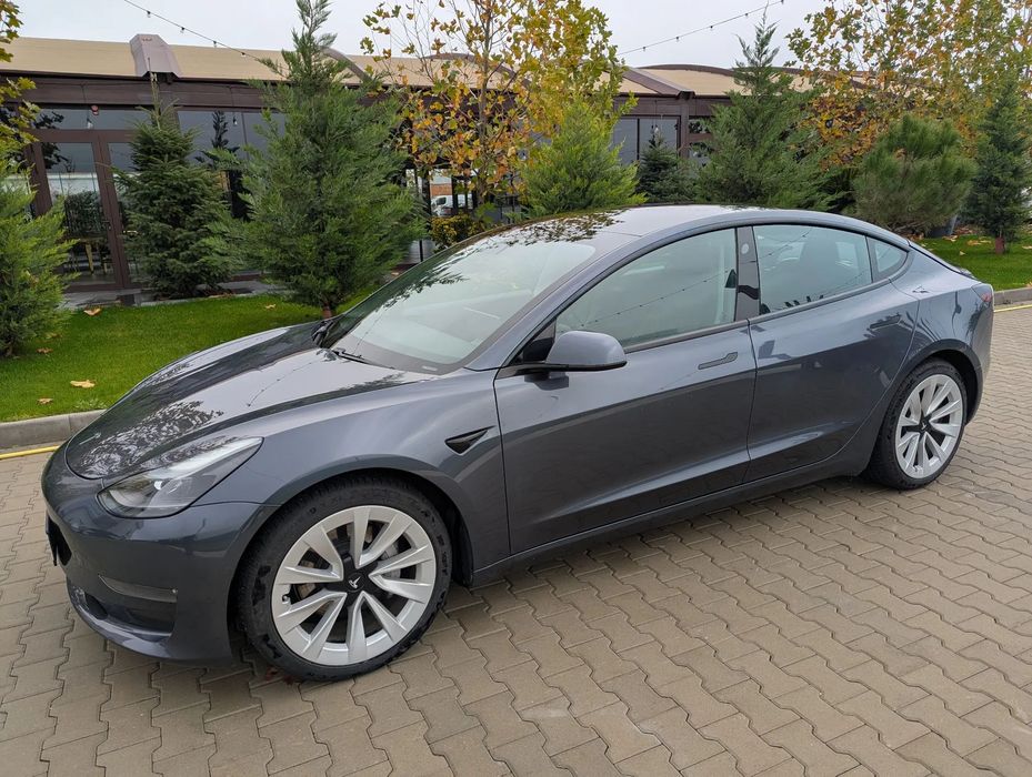 Tesla Model 3 facelift Long Range, TVA deductibil