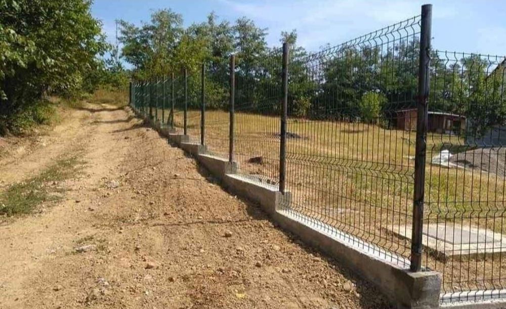 Executam garduri din plasa bordurata, tabla cutata,sipca metalica
