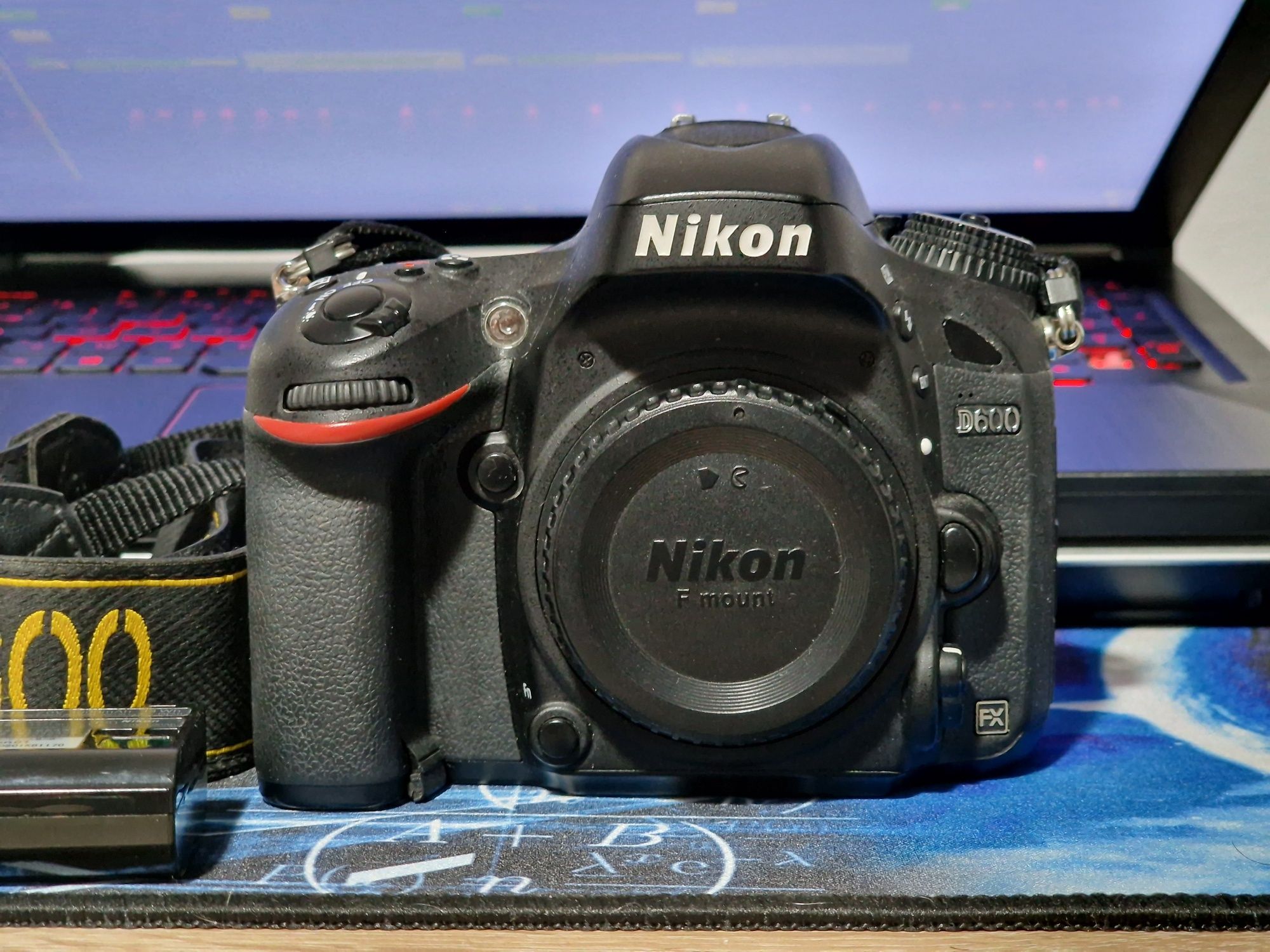 DSLR FX Nikon D600