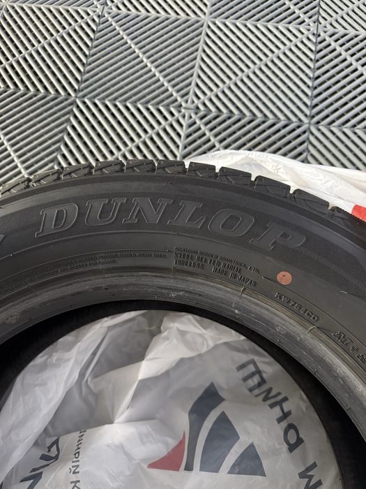 R17 225/65 шины зимние хорошие без порезов