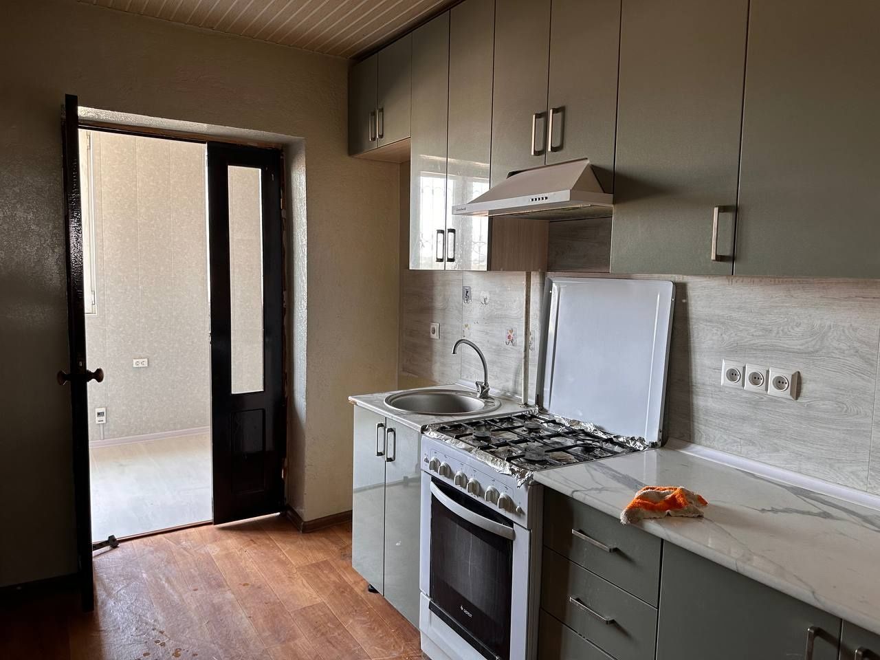 Продаётся 2×комн.квартира 65м² (без маклера)