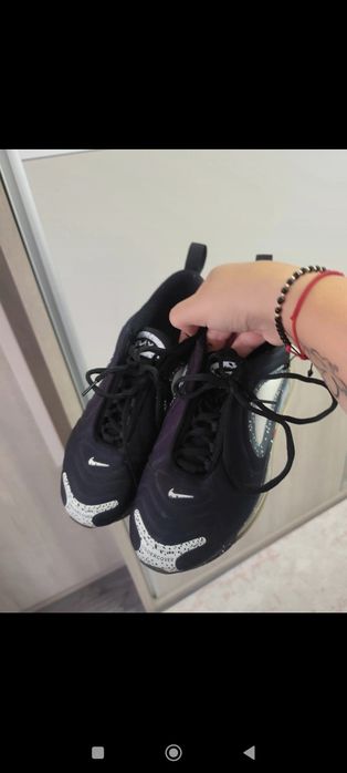 Adidași Nike 720