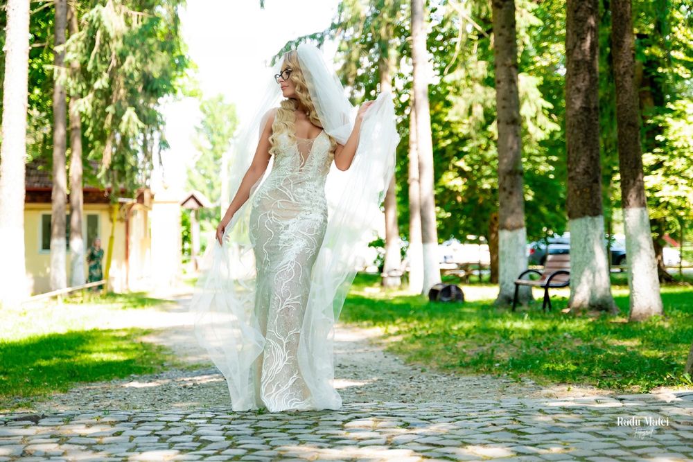 Vand rochie de mireasa Dilara tip sirena marimea 36/38