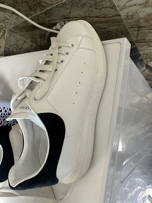 Alexander mcqueen o data purtati!