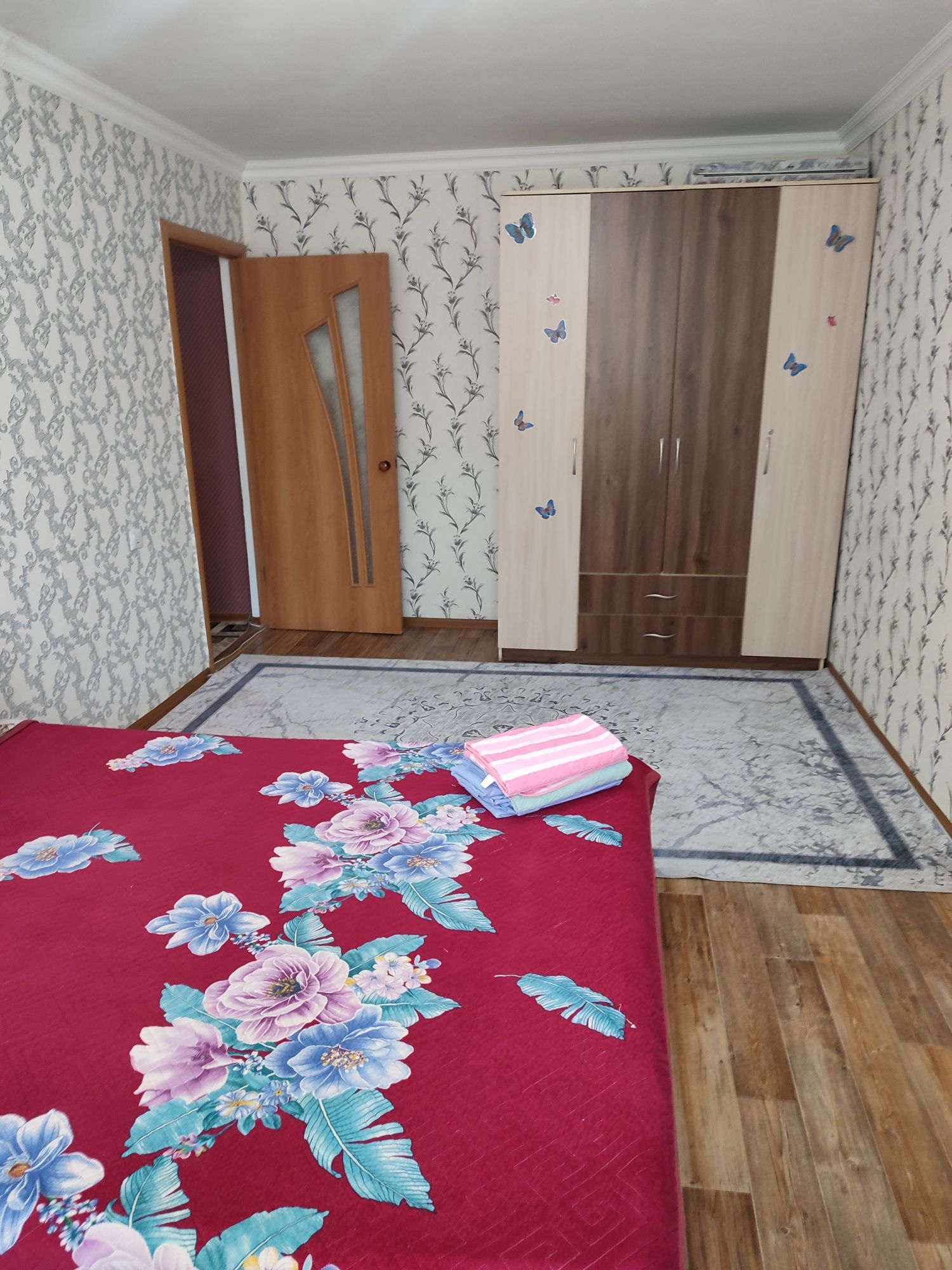 сдаётся 1 ком  кв с кондиционером