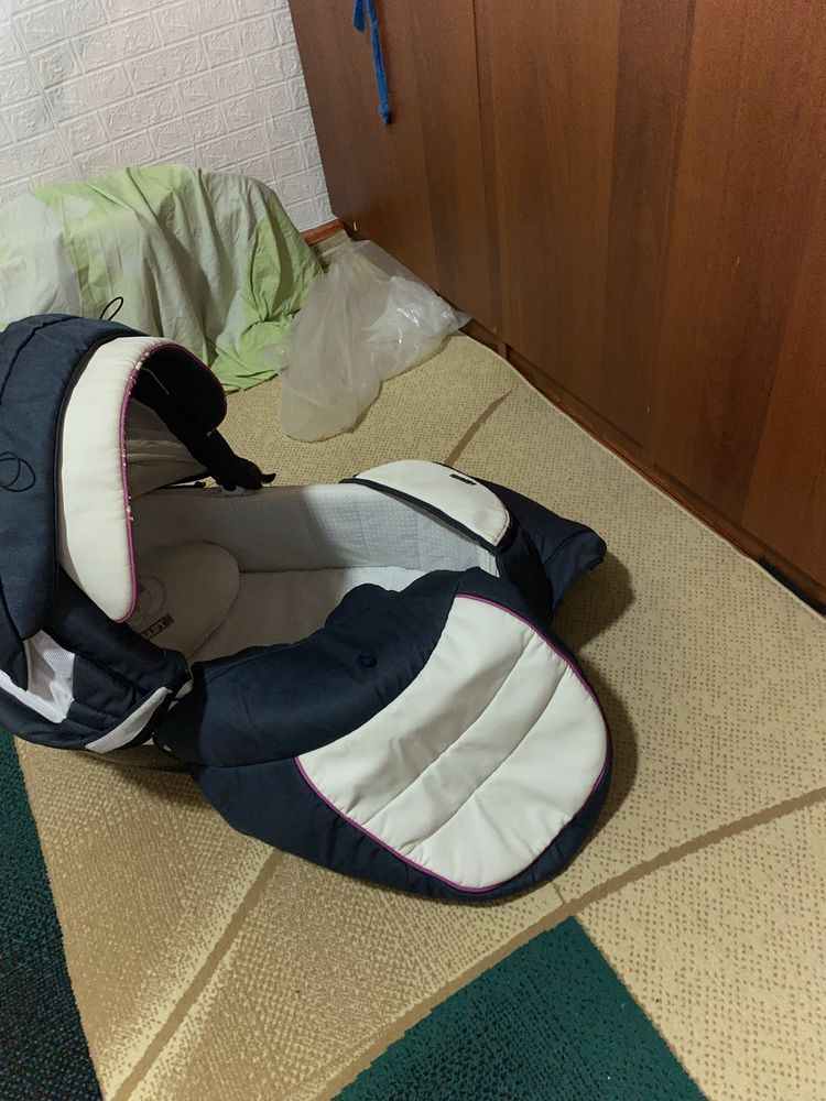 Практичная Коляска 3 в 1 - люлька, автолюлька,прогулочная коляска