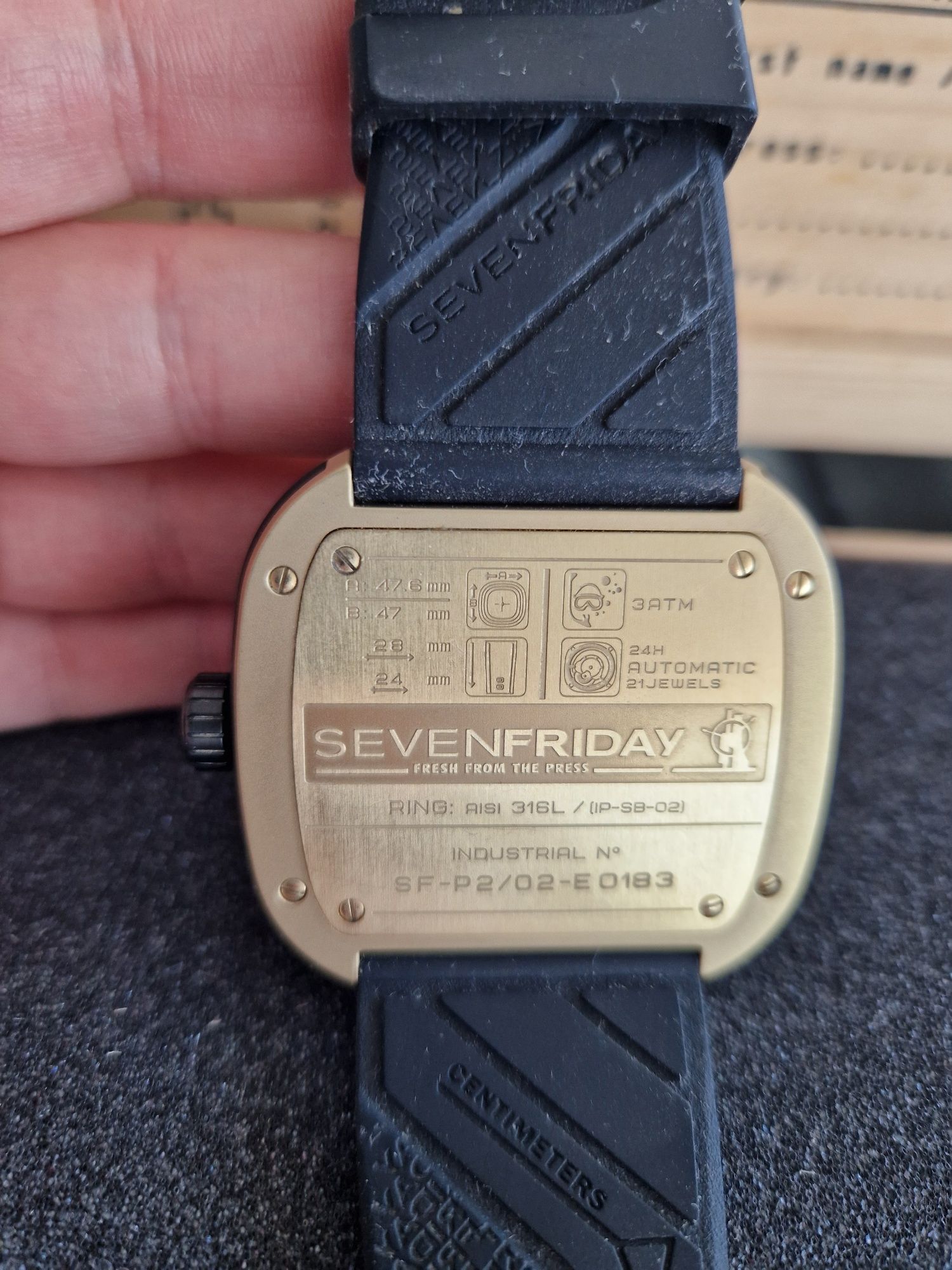 Ceas Sevenfriday