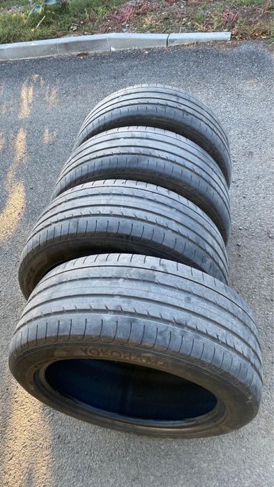 Летни Гуми Yokohama advan sport 245/45/17