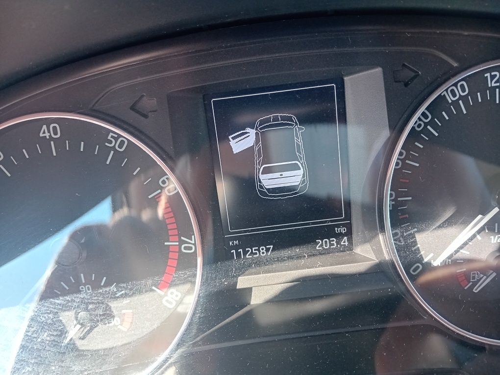 Продавам skoda/шкода/ fabia