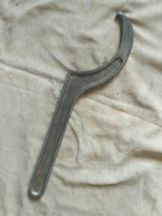 Ключ для затяжки круглых шлицевых гаек