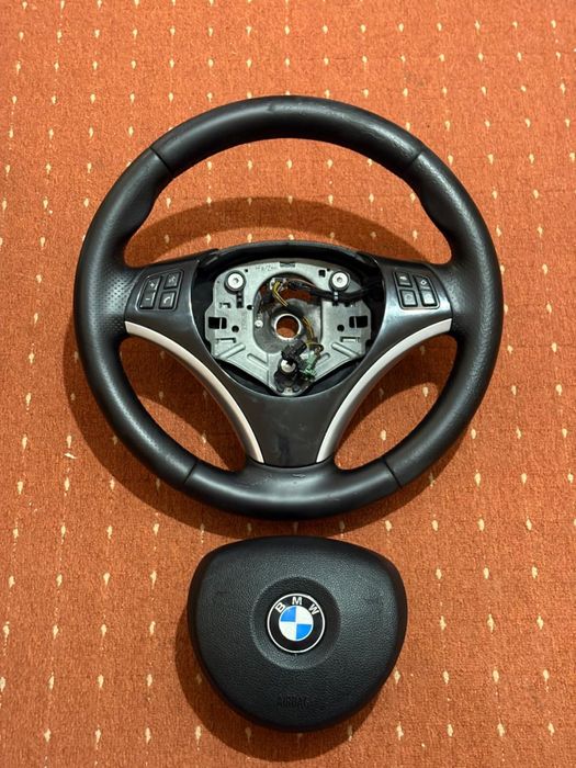Volan Sport Bmw E90 Lci / Facelift din piele