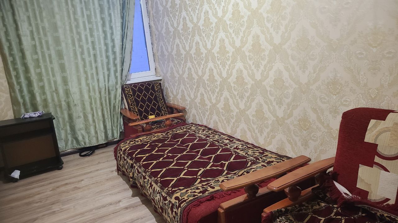 Сдаю 1комнатная квартира с обстановкой на Мирзо улугбекском районе...