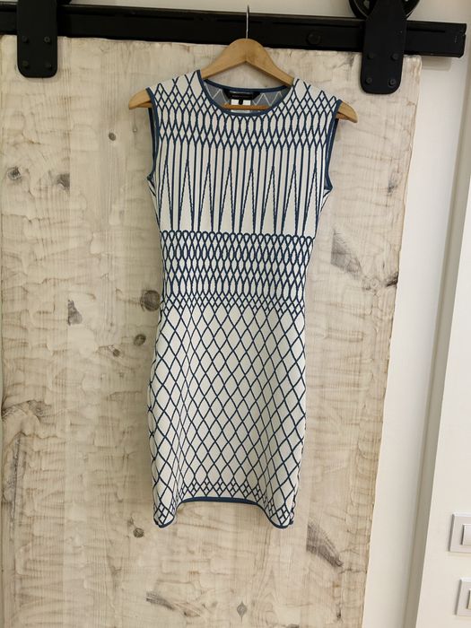 Bcbgmaxazria  рокля