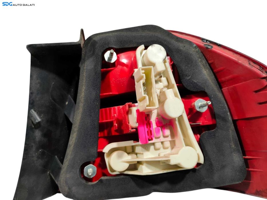 Stop Lampa Tripla Stanga BMW Seria 3 E90 Berlina Sedan Limuzina 2004 - 2008 [L5178]