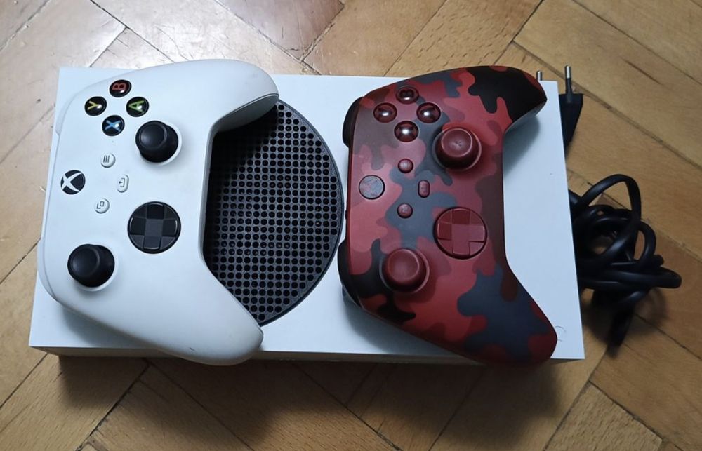 конзола xbox series S