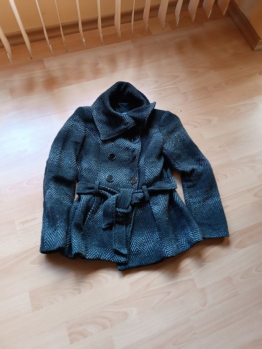 Запазено палто размер  м