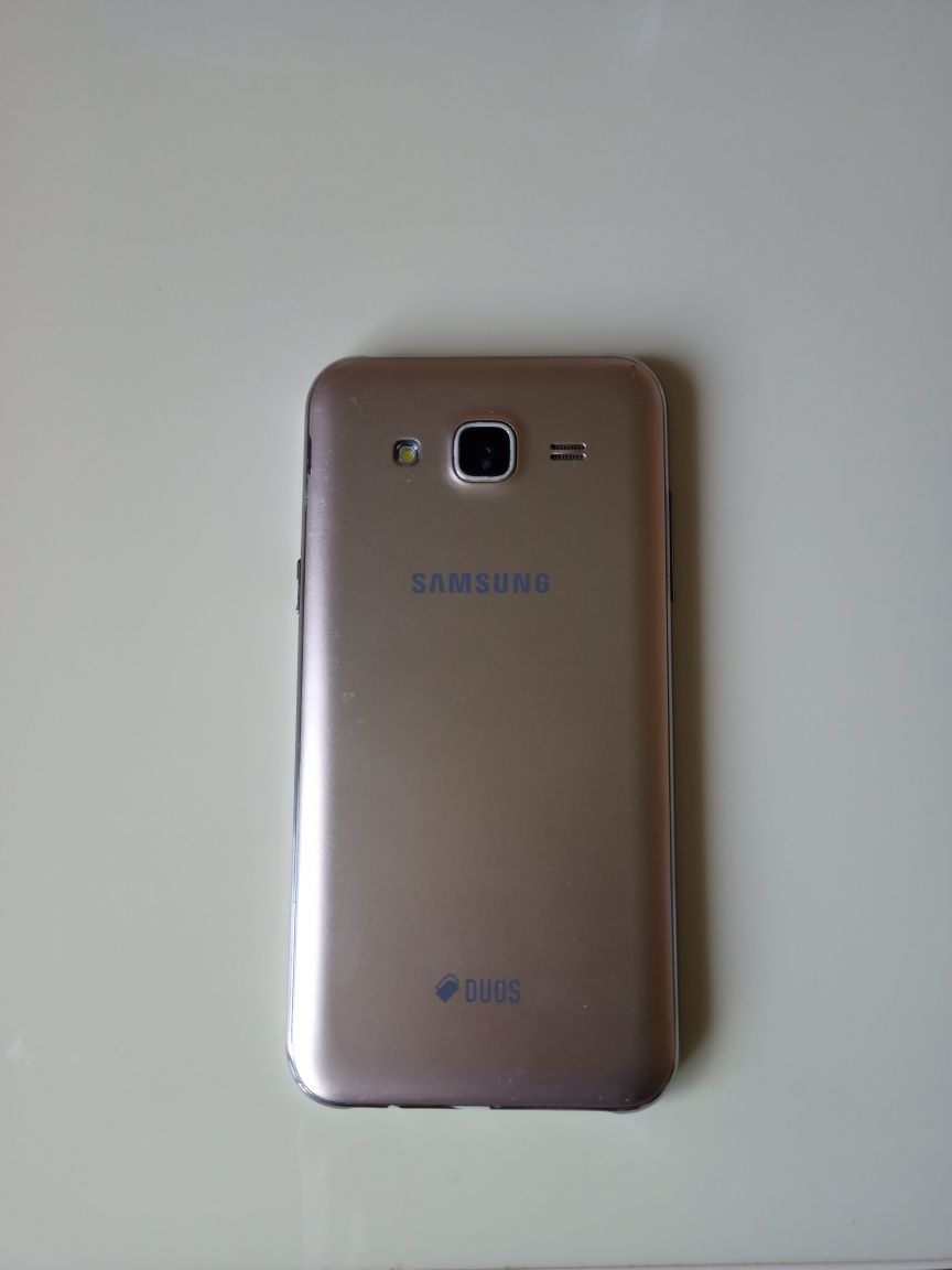 Продам телефон samsung j5