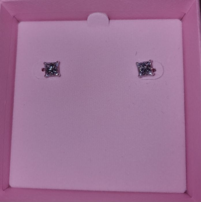 Обеци Swarovski Stilla Attract